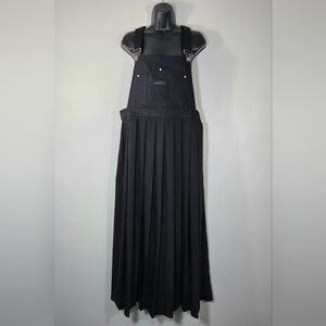 INFFTRU MINIMALIST PLEATED OVERALL MAXI DRESS.
